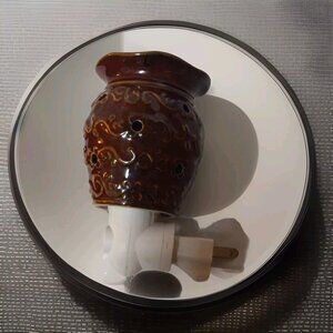 Scentcy Plug In Warmer Red Roma wax warmer crock pot fragrance